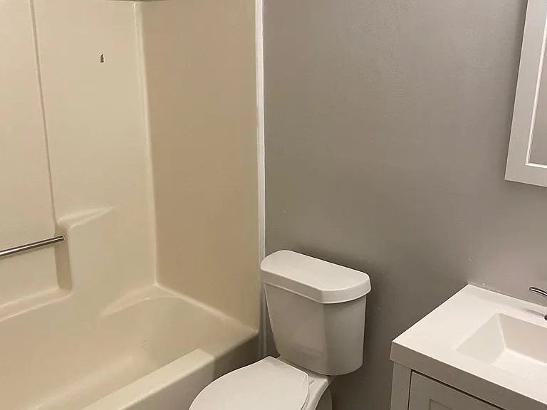 1214 Old Covington Hwy SE — Photo 6