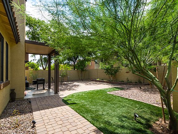 2nd image of 2427 W Dusty Wren Dr