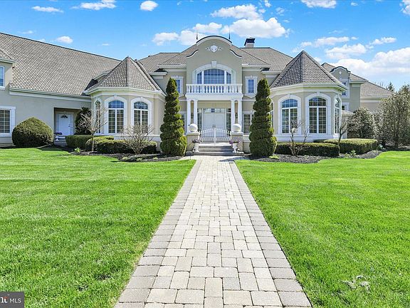 2nd image of 1000 Bluestone Dr