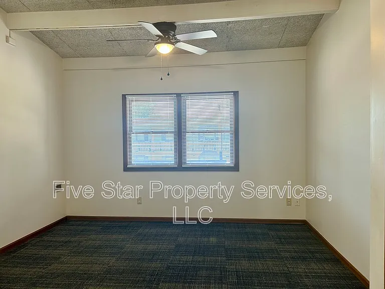 1025 S 5th St — Photo 7