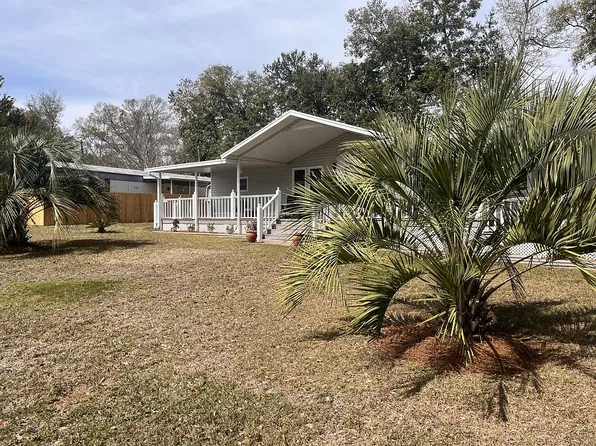 19270 Greeno Rd, Fairhope, AL 36532