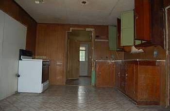 4th image of 1082 Saint Rita Hwy