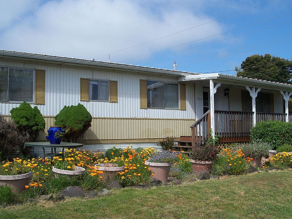 380 NE Grant St, Waldport, OR 97394 | Zillow