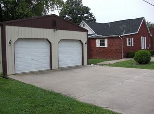 1000 S Center St, Fort Branch, IN 47648