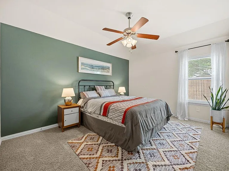 2660 Frances Ln — Photo 16