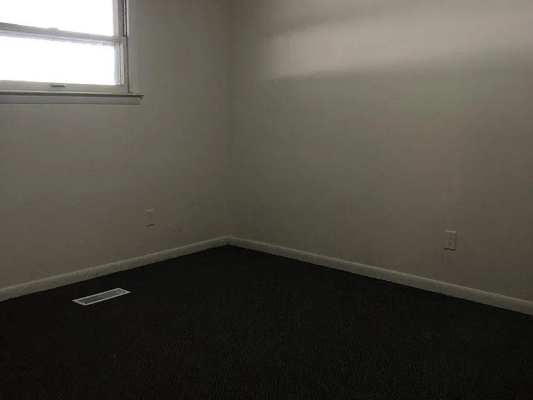 1510 Knollwood Ave — Photo 20