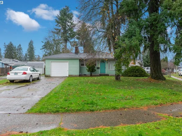 11735 NE Stanton St, Portland, OR 97220