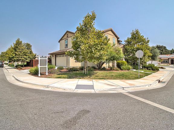 2nd image of 305 Bel Air Way