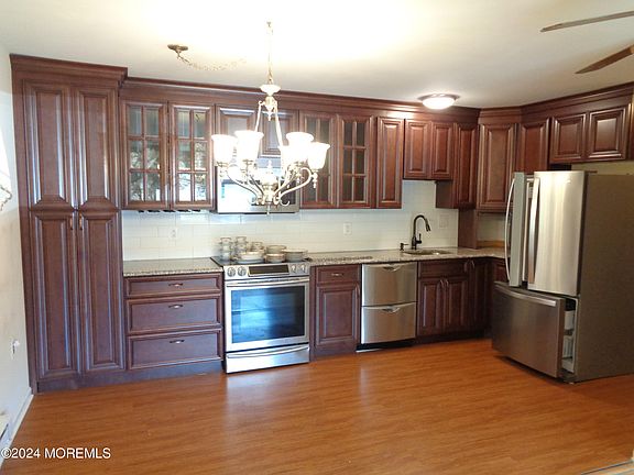 4th image of 83 A Belhaven Court