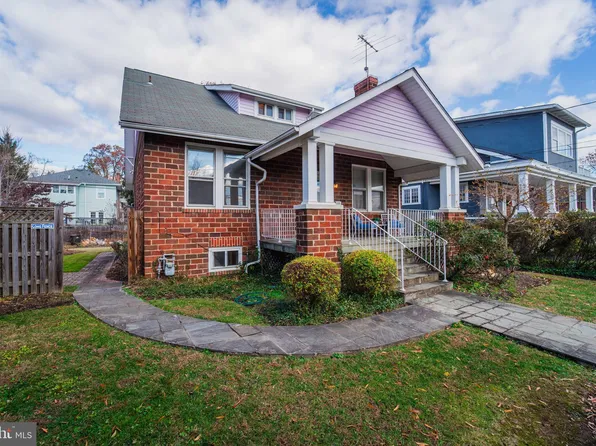 1205 Fern St NW, Washington, DC 20012