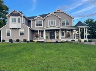 618 N Thompson St, Raritan, NJ 08869