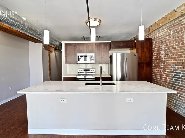 1223 Union Ave #403 — Photo 3