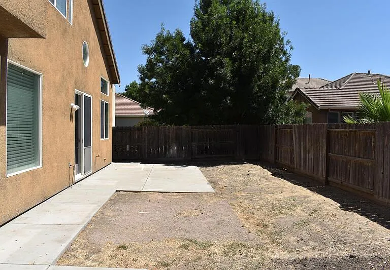 4670 Tolman Way — Photo 32