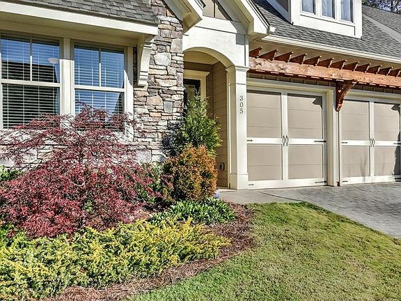 4th image of 305 Little Pine Ln
