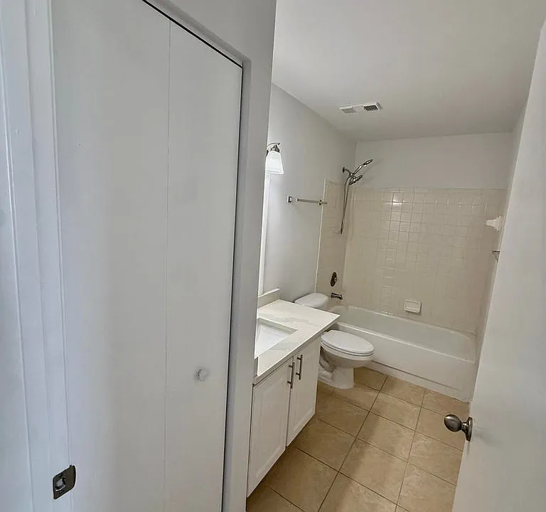 6307 La Costa Dr