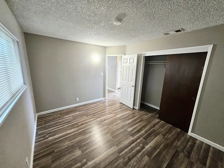 253 N Walnut Ave — Photo 11