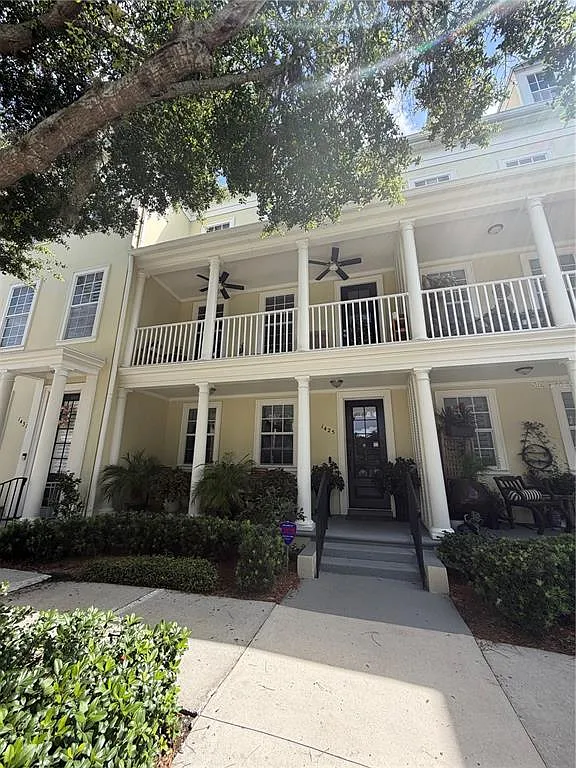 3 bed, 2.5 bath, 1974 sqft, $5,200 — Photo 4
