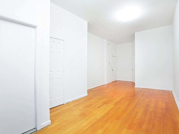 4th image of 324 E 120th St APT 2