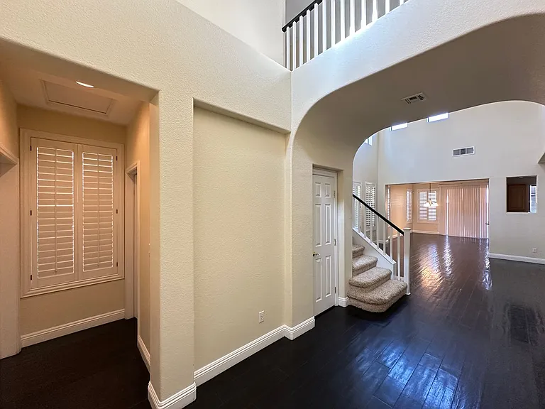 2416 Radio City St — Photo 14