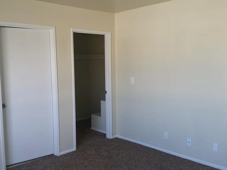 3125 S Canfield Ave #106 — Photo 2