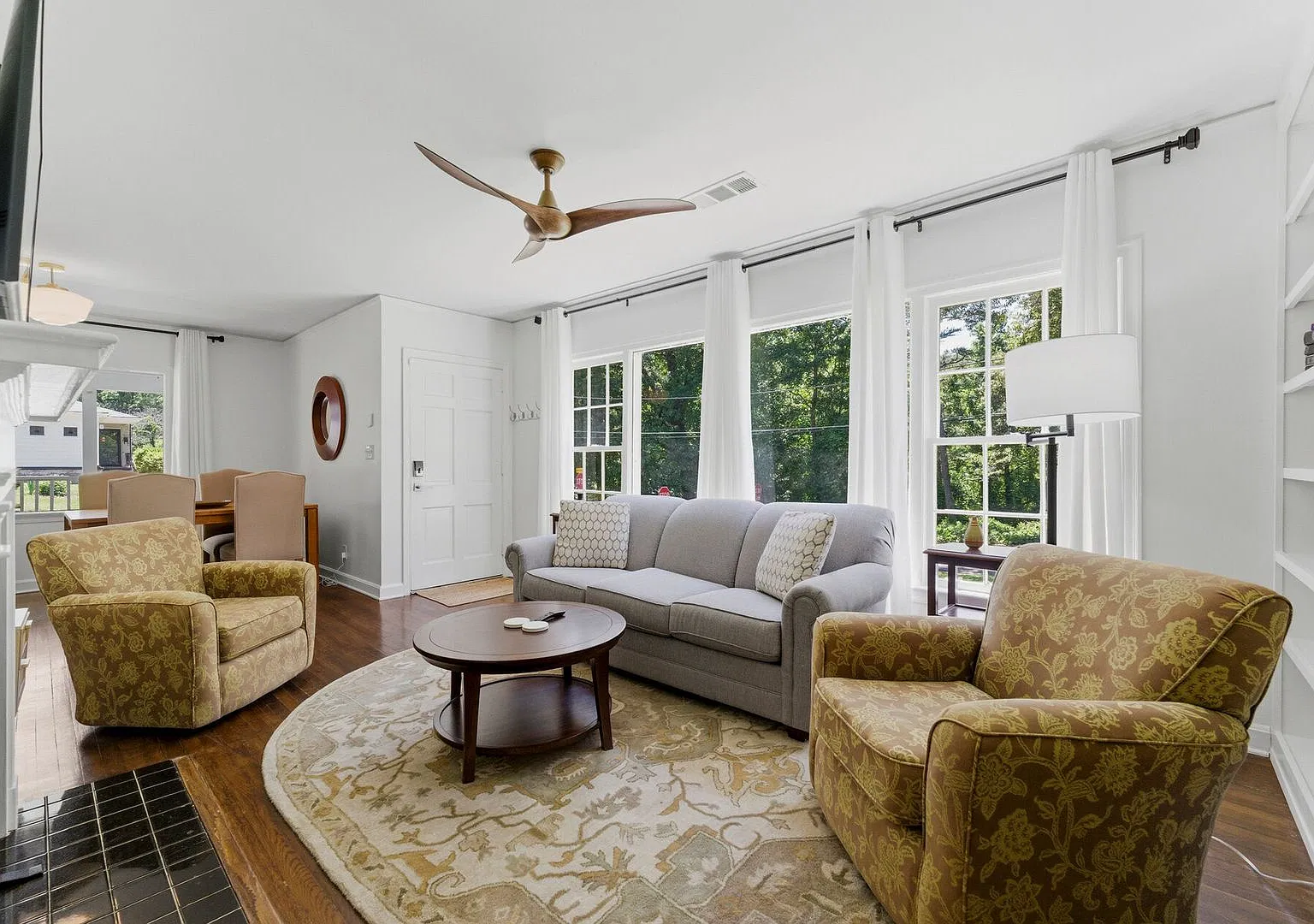 Furnished 3BR Across from Perkerson Park — Photo 4