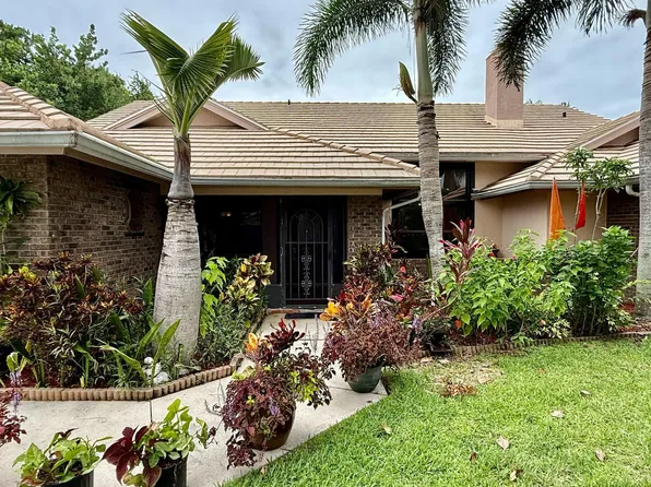 1138 SW Greenbriar Cove, Port St Lucie, FL 34986