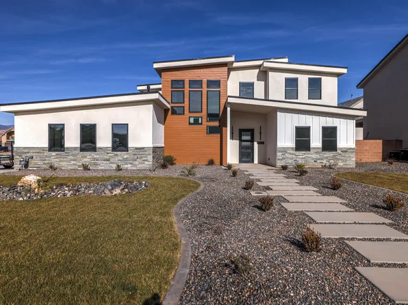 4002 W 2470 S, Hurricane, UT 84737