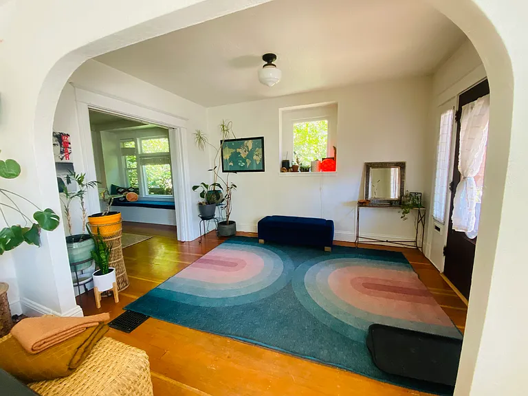 2739 NE Halsey St — Photo 8