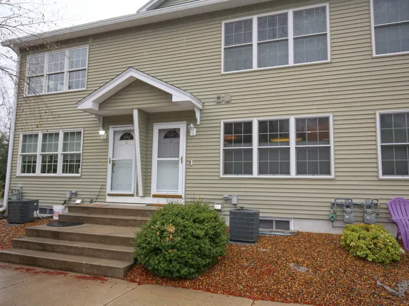 17 Steeplechase Road #17, Hampstead, NH 03841