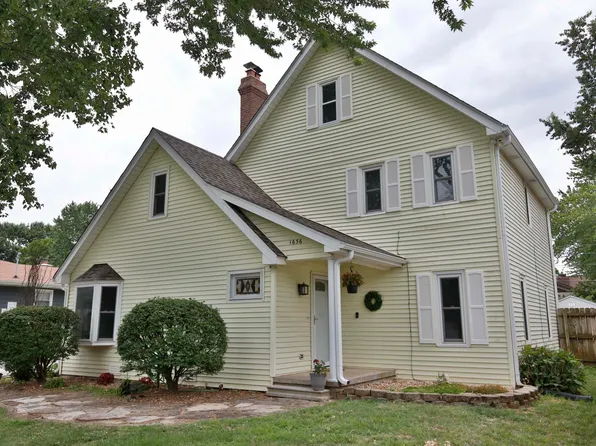 1636 W Winchester Street, Springfield, MO 65807