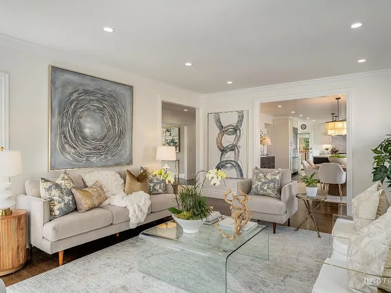 325 Moncada Way — Photo 6