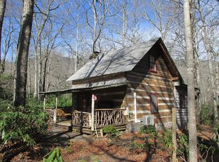 419 Rhododendron Park Rd, Burnsville, NC 28714