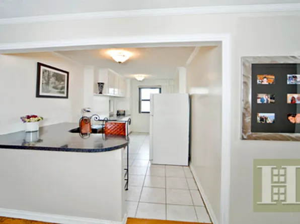 268 East Broadway image 1 of 8