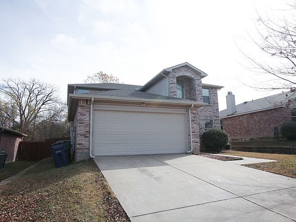 3rd image of 1200 Willow Tree Dr