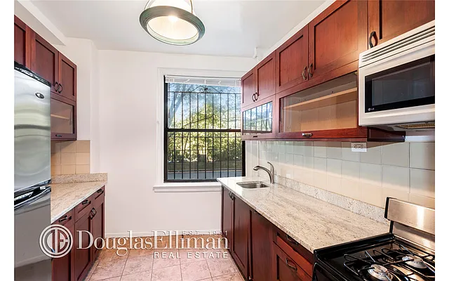 Sold by Douglas Elliman | media 4