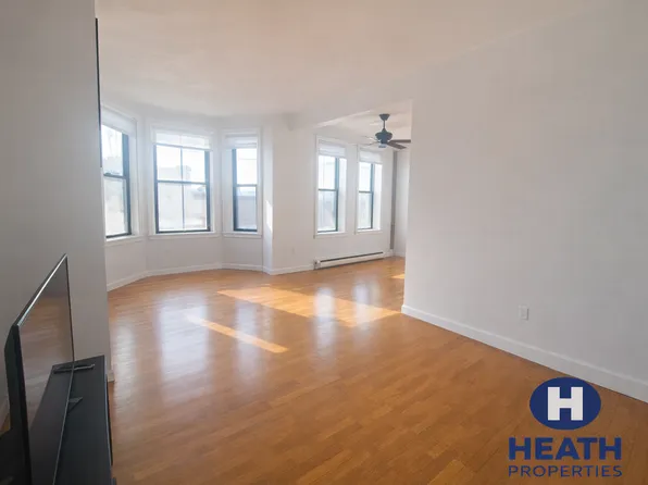 13 Cortes St, Boston, MA