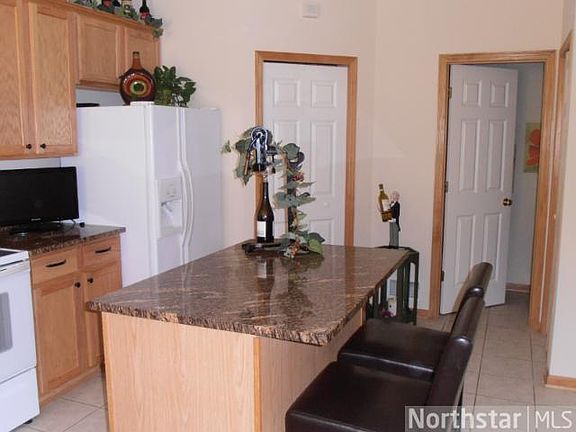 5th image of 13700 54th Ave N APT 412