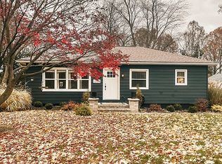 1305 Treasch Dr, Cuyahoga Falls, OH