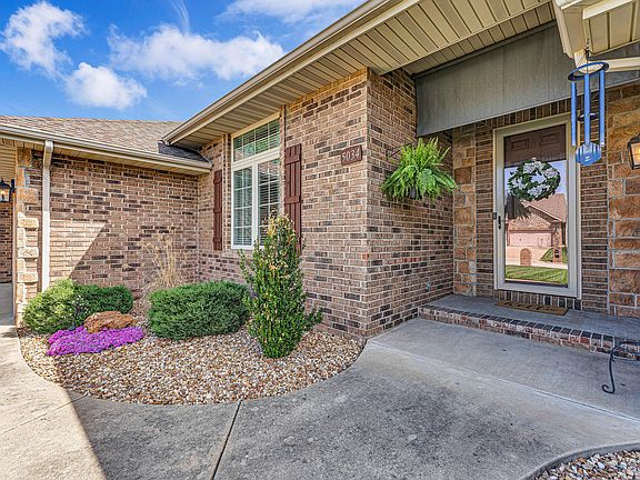 5th image of 5034 S Burrows Avenue