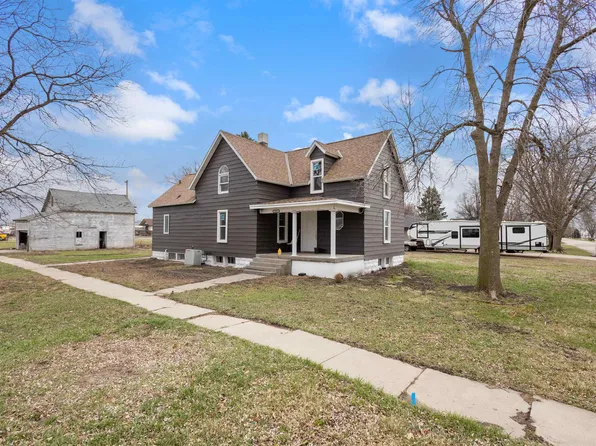 111 W East St, David City, NE 68632