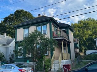 209 Stackpole St #1, Lowell, MA 01852