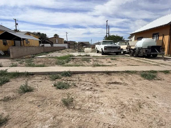 405 S Alberta St, Pecos, TX 79772