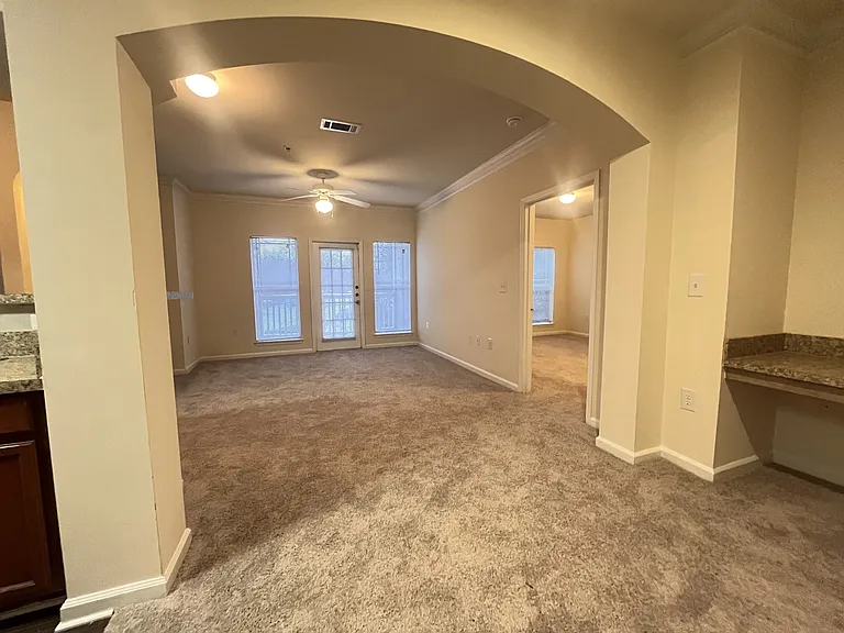 Wesley Kensington Apartments at Stonecrest — Photo 190