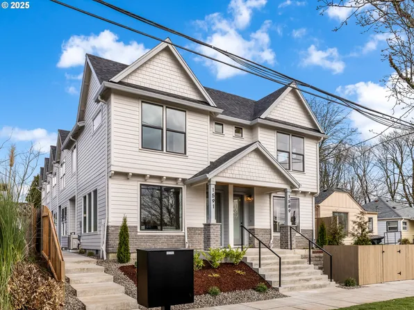 1595 N McClellan St #4, Portland, OR 97217