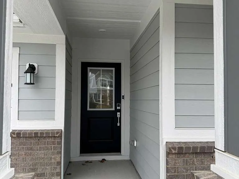 7607 Fallsworth Dr — Photo 3