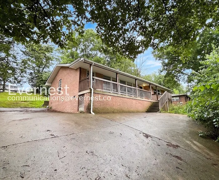 405 Cedarvalley Dr — Photo 24