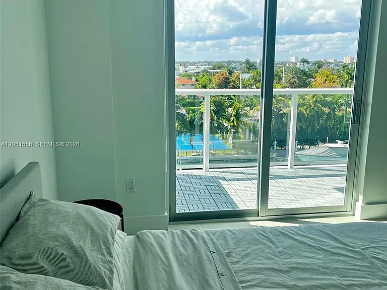 10000 W Bay Harbor Dr #503 — Photo 14