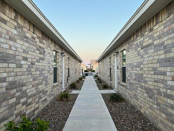 2nd image of 5105 N Hiawatha Dr #2