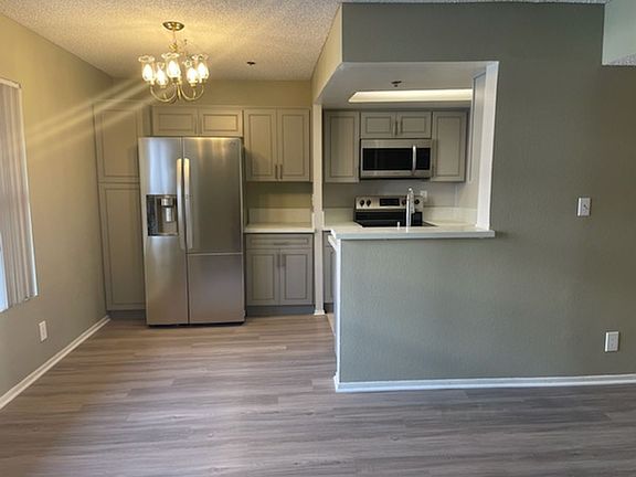 4th image of 5332 Russell Ave APT 219
