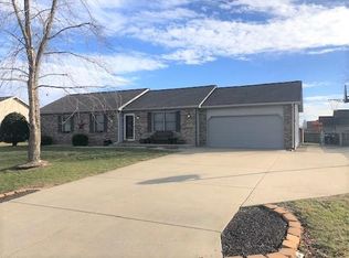 5311 E Spring Dr, Columbus, IN 47201